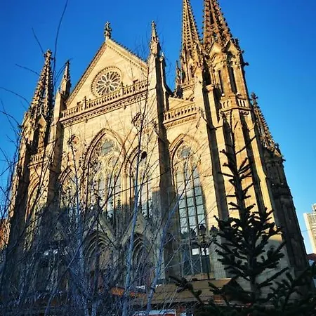 Art & Luxury Bedroom At The Heart Historical Center *