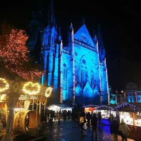 Art & Luxury Bedroom At The Heart Historical Center Timebasishotel Mulhouse