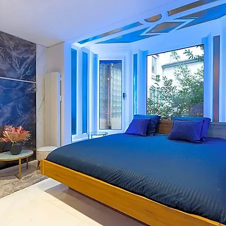 Art & Luxury Bedroom At The Heart Historical Center Hodinový hotel Mylhúzy