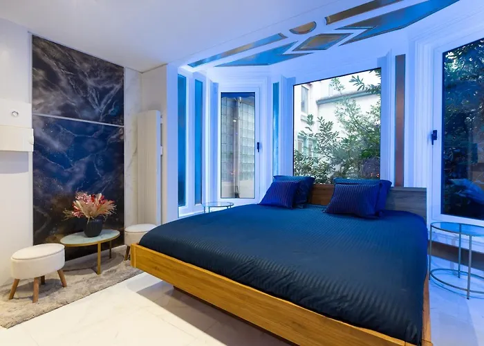 情趣酒店 Art & Luxury Bedroom At The Heart Historical Center
